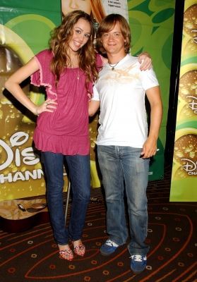 mileycostar.jpg